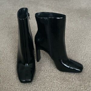 NWOT Mix No 6 Cileste Black Patent Leather Ankle Boots 3.5” Heel - Size 7.5